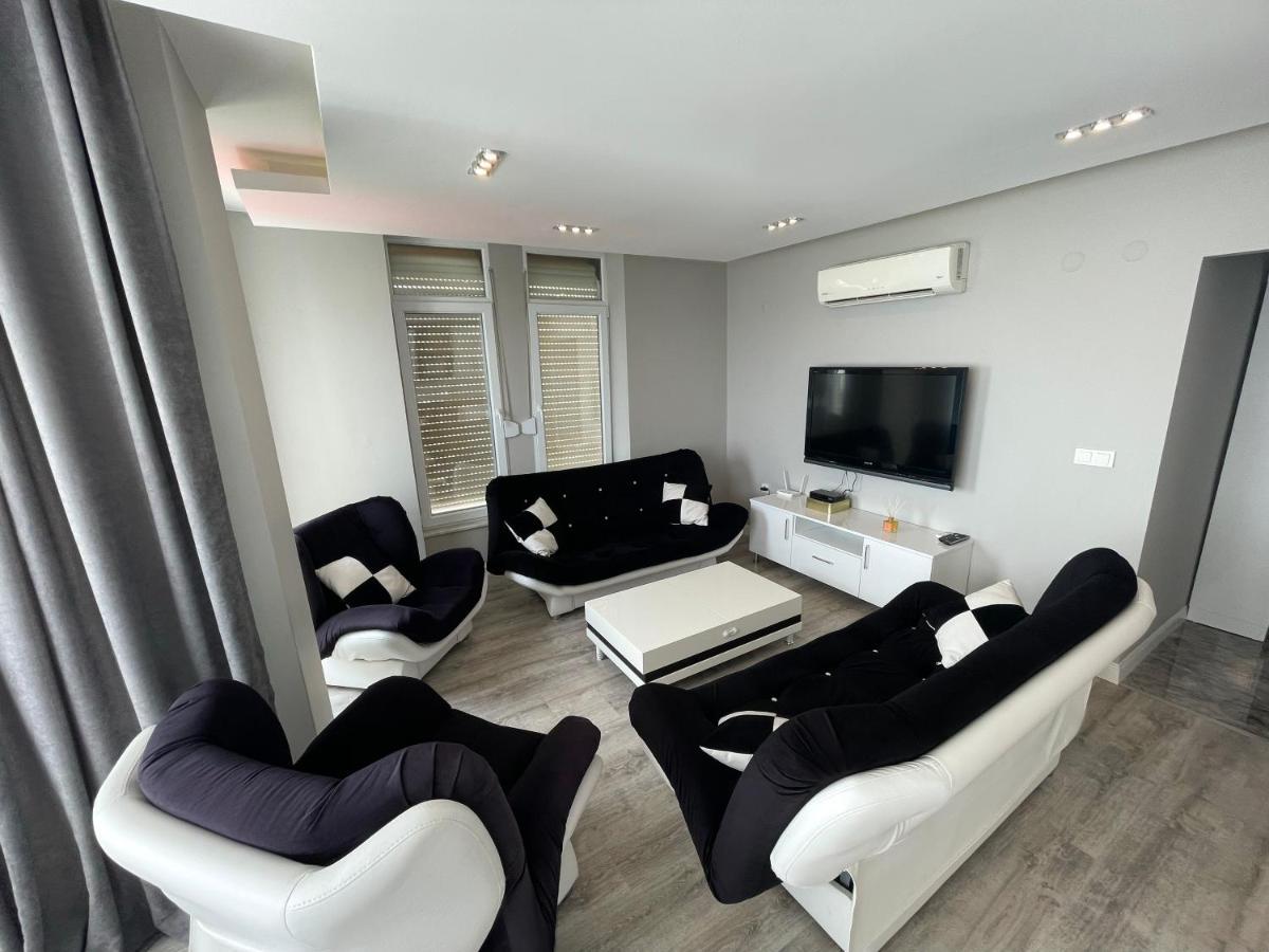 Sa Apartments! Beachfront Apartment With Sea View & Pool 알란야 외부 사진