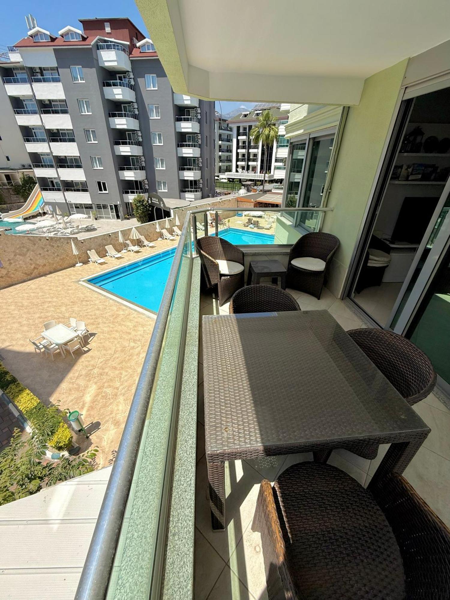 Sa Apartments! Beachfront Apartment With Sea View & Pool 알란야 외부 사진