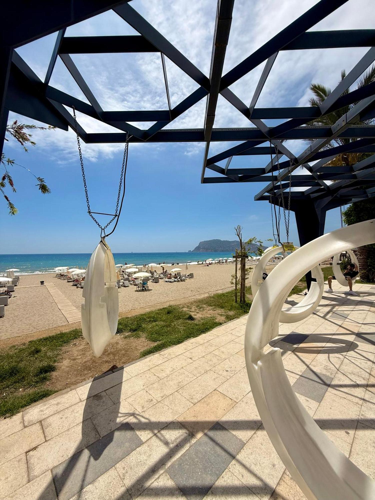 Sa Apartments! Beachfront Apartment With Sea View & Pool 알란야 외부 사진