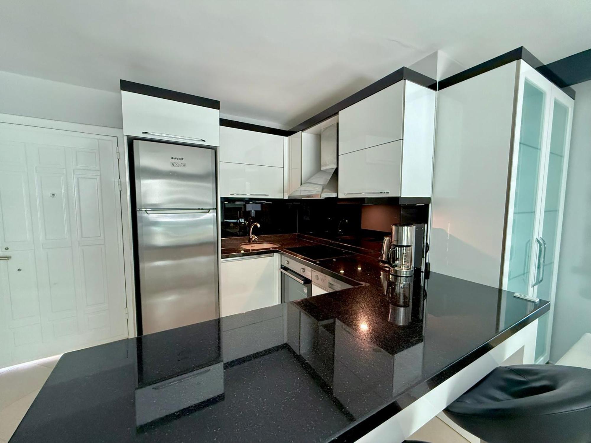 Sa Apartments! Beachfront Apartment With Sea View & Pool 알란야 외부 사진